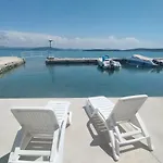On The Sea 게스트하우스 베티나