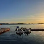 Pensjonat On The Sea Betina (Sibenik-Knin)