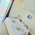 게스트하우스 On The Sea 4*