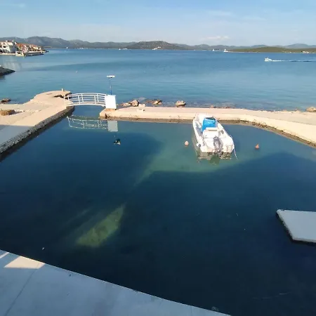 Guest house On The Sea Betina (Sibenik-Knin)