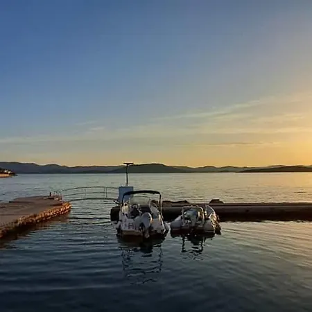 Casa de hóspedes On The Sea Betina (Sibenik-Knin)