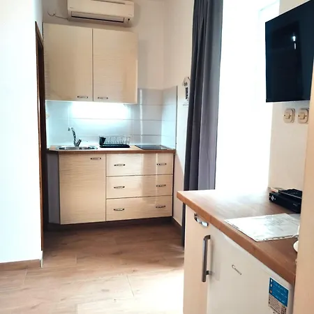 Πανσιόν On The Sea 4*