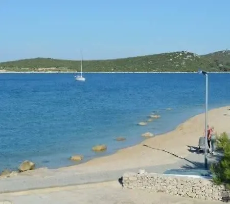 On The Sea Penzion Betina (Sibenik-Knin)