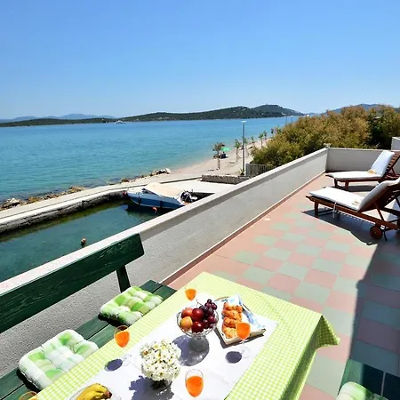 Penzion On The Sea 4*