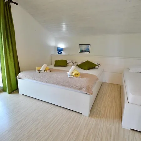 On The Sea 4* Betina (Sibenik-Knin)