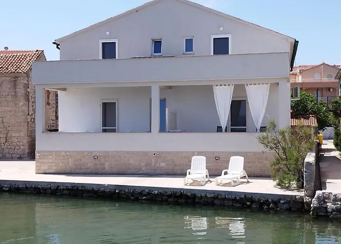 On The Sea 3* Betina (Sibenik-Knin)