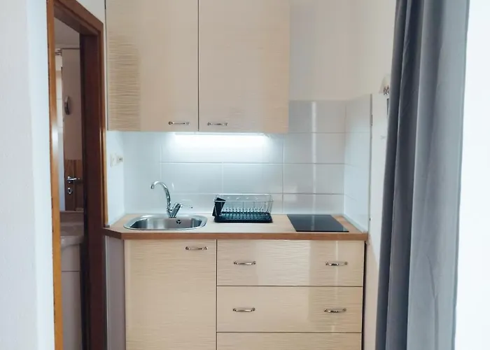 Pensión On The Sea 3*