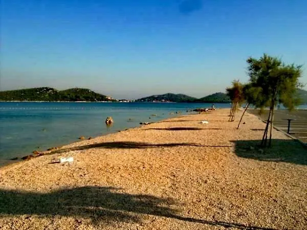 On The Sea Pensión 3*